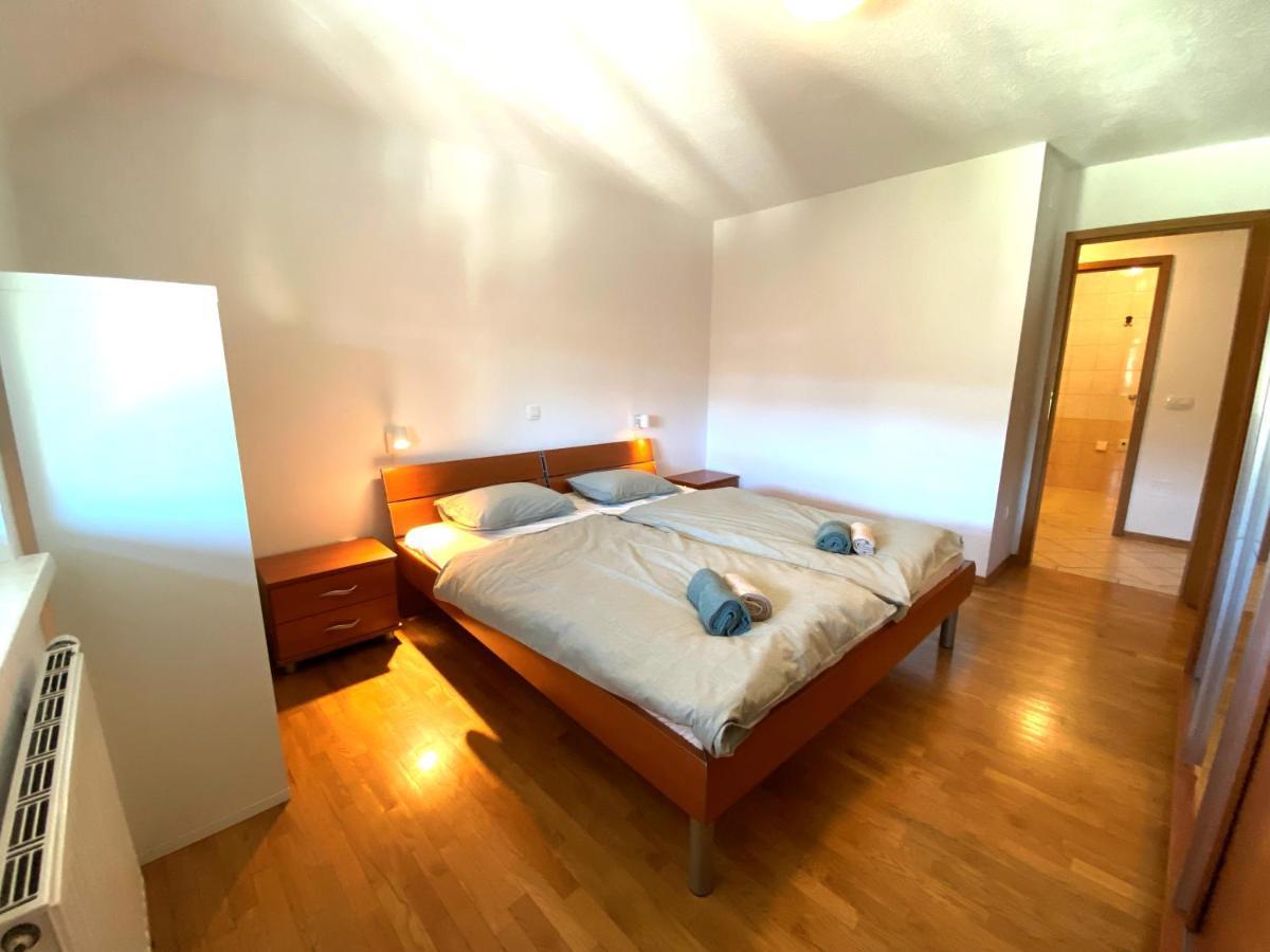 Apartment Above Lake Μπλεντ Εξωτερικό φωτογραφία