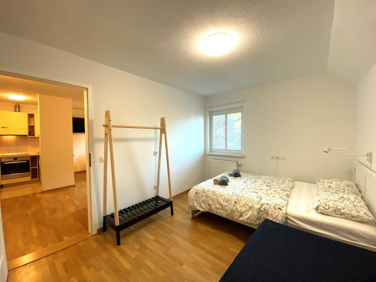 Apartment Above Lake Μπλεντ Εξωτερικό φωτογραφία
